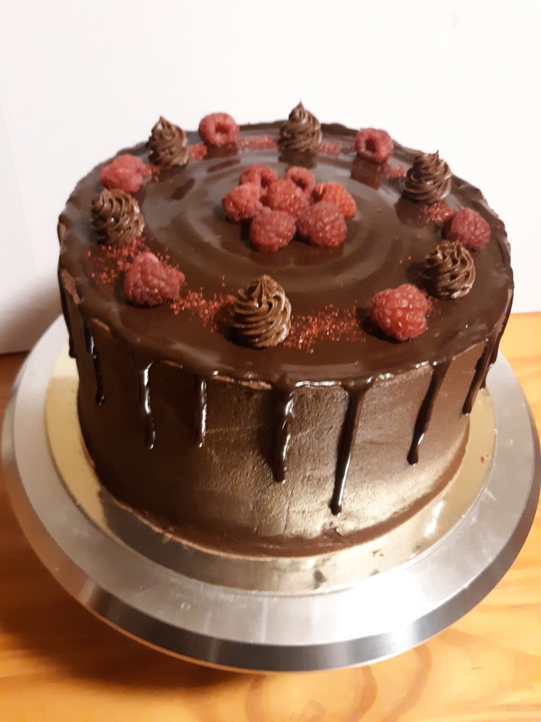 ms_cake_choc_raspberry_ganache_drip