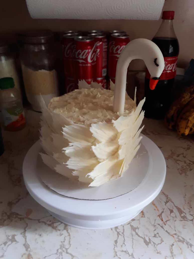 ms_cake_swan